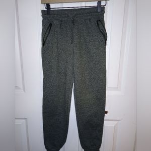 Boys joggers | 8/10